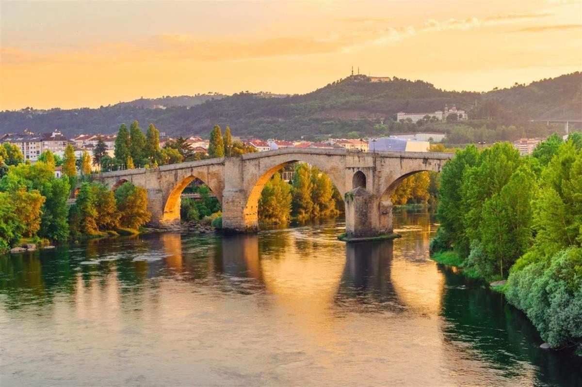 Apartamento Portovello Con Vistas Al Rio Альярис Экстерьер фото